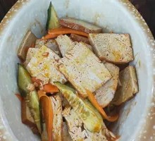 Cold-Mixed Tofu and Fake Chicken Salad