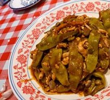 Beef Bone Marrow Stir-fried with Green Beans