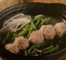 Spinach Meatball Noodle Pot