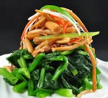 Fried Tofu Skin with Spinach