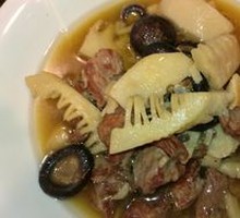 Braised Bamboo Shoots in Pot
