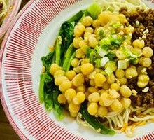 Spicy Broad Noodles with Pea Paste