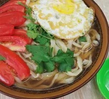 鸡蛋柿子汤面