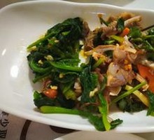 Spicy Marinated Moon-shaped Pork Bones