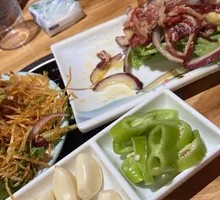 Signature Qiqi Traditional Meat Salad