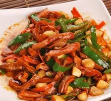 Braised Pork Intestines with Garlic