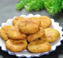 Deep-Fried Rice Cake with Rose Paste and Red Bean Filling