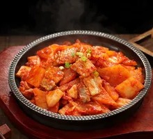 Spicy Kimchi Stir-fried Potato Slices