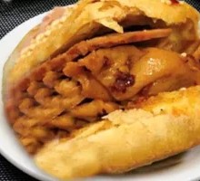 Pork-filled flatbread