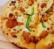 Orleans Chicken Pizza