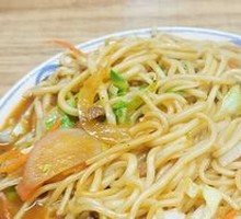 Stir-Fried Noodles with Shredded Meat