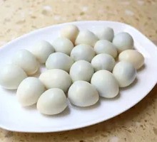 Stewed Quail Eggs