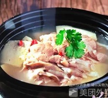 Tofu and Lamb Hot Pot