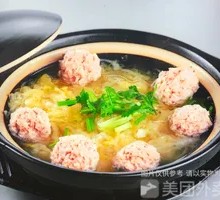 Sour Cabbage Pork Dumpling Noodle Pot