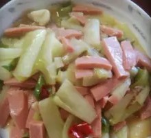 Sour Cucumber Stir-fried with Ham