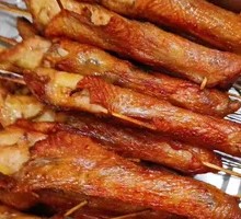 Charcoal-roasted chicken necks