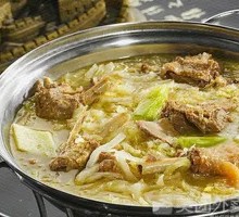 Braised Goose with Sour Cabbage