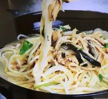 Chicken and Mushroom Noodle Soup