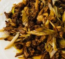 Scallion-braised Lamb