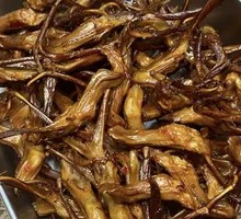 Hot-Steamed Duck Tongues