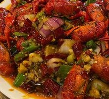 Stir-Fried Spicy Crawfish in Oil