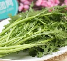 Chinese chrysanthemum greens