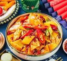 干锅土豆片丨小童年