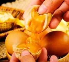 Five-Spice Sesame Egg