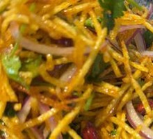 Stir-Fried Bean Sprouts with Three Threads