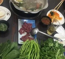 Liángdū Fresh Beef Hot Pot