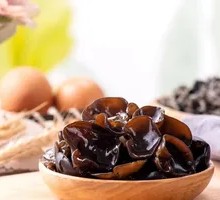 Small Autumn Black Fungus