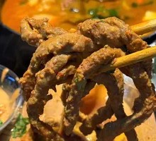 Stir-Fried Beef with Chopsticks