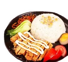 Crispy Salad Chicken Rice