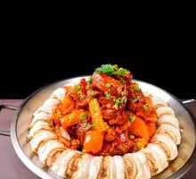 Golden Soup Beef Bone Pot