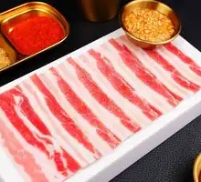 Garlic-Flavored Black Pig Belly and Lean