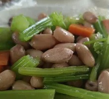 Stir-fried Celery with Peanut
