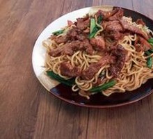 Black Pepper Beef Rice Bowl