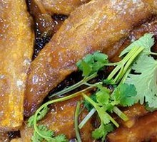 Braised Knife Fish in Red Sauce