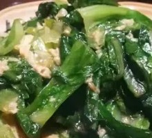 Garlic Stir-Fried Rapeseed Greens