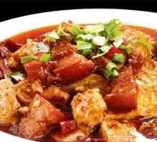 Pressure-cooked braised pork with tofu