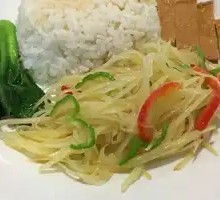 Sliced Potatoes with Green Pepper