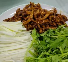 Beijing-style Shredded Pork in Soy Sauce