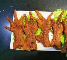 Pressure-Cooked Chicken Feet
