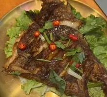 Charcoal-Grilled Fish Head