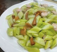 Shrimp with Cucumber and Enoki Mushrooms