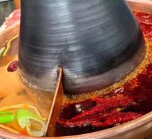 Beef Oil Spicy Double-Flavor Hot Pot