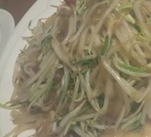 Stir-fried Bean Sprouts with Rice Noodles