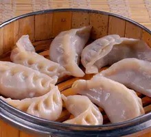 Steamed Dumplings with Rice Noodles