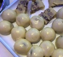 Handmade Sticky Bean Dumplings