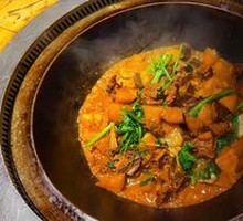 Stewed Goose in Iron Pot